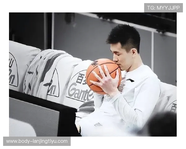耐克全亚洲篮球训练营在京开幕 郭艾伦亲自到场与小球员分享经验 耐克全亚洲篮球训练营在京开幕 郭艾伦亲自到场与小球员分享经验